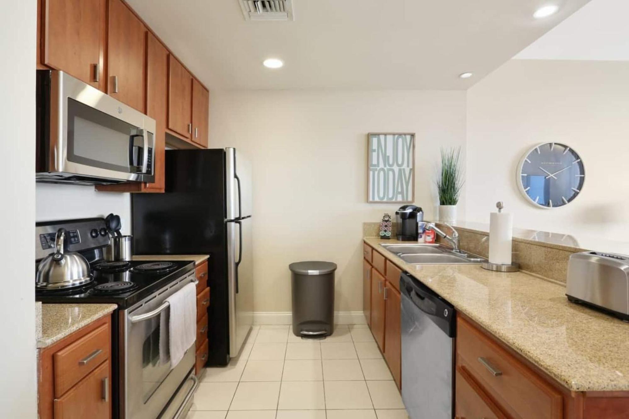 Delightful Downtown Modern * New Orleans