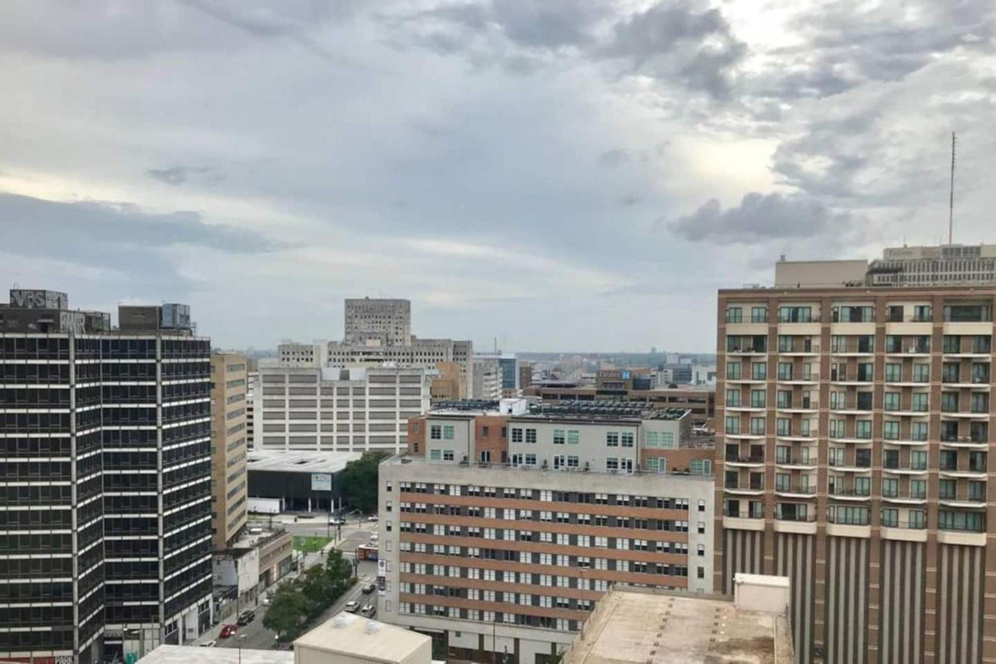 Delightful Downtown Modern Apartment New Orleans