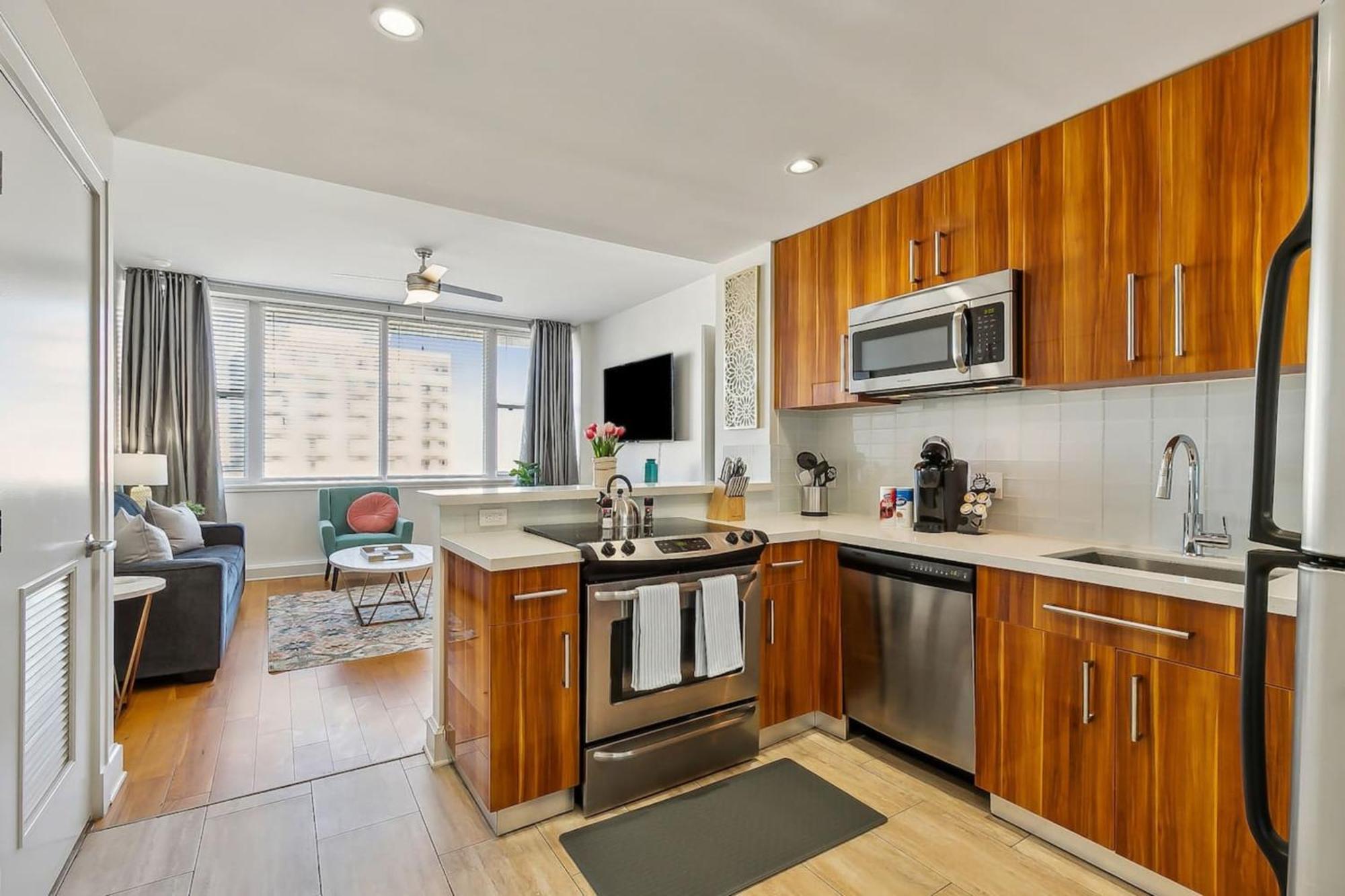Delightful Downtown Modern Apartment New Orleans